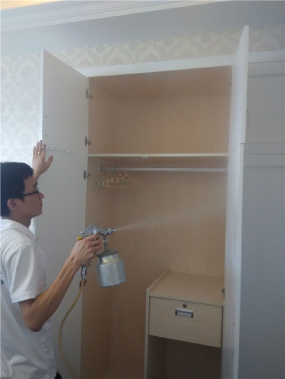 甲醛治理進(jìn)行中