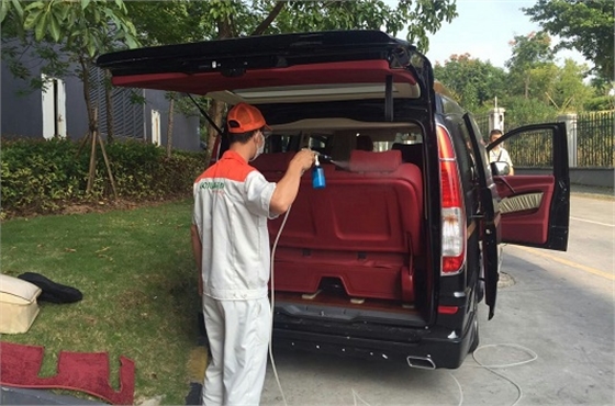 汽車(chē)除甲醛選高潔雅，給你不一樣的車(chē)內(nèi)甲醛治理服務(wù)。