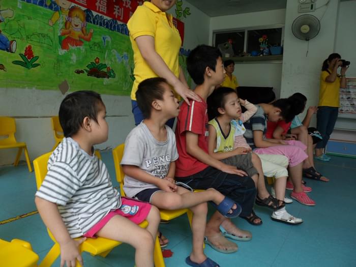 公益活動：高潔雅將愛心帶進兒童福利院.jpg