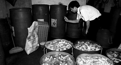 高潔雅甲醛檢測公司提醒你，甲醛超標已蔓延至食品，生活中更要注意做好甲醛治理。