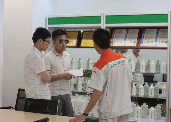 除甲醛加盟實(shí)地考察才能了解一家除甲醛公司到底怎樣，高潔雅接收各種考驗(yàn)，加盟你值得擁有。